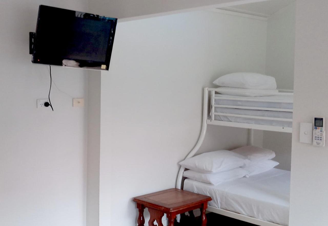 T's & 3* Port Macquarie